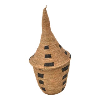 Early 20th Century Tutsi Basket with Lid Rwanda For Sale