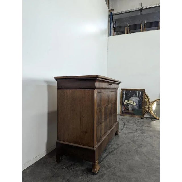 Louis Philippe Chest of Drawers in Flamed Mahogany For Sale - Image 3 of 8