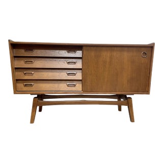 Apartment Sized Asymmetrical Mid Century Modern Styled Credenza / Media Stand / Sideboard For Sale