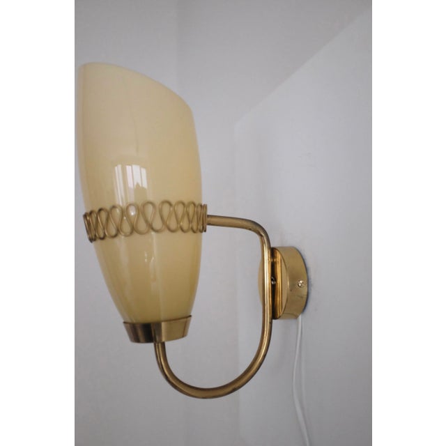 Mid-Century Modern 1950s Wall Sconce by Mauri Almari for Idman, Finland For Sale - Image 3 of 9