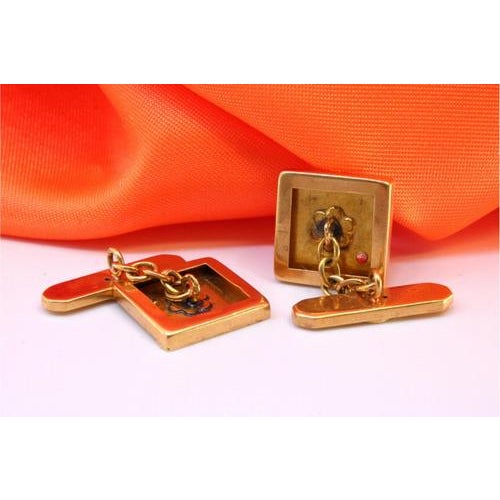Square Shaped Gold Cufflinks, Set of 2 For Sale - Image 4 of 5