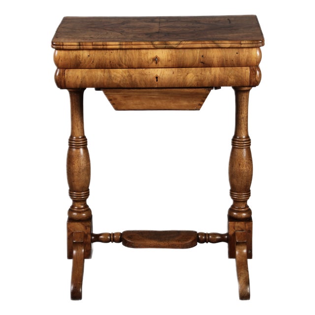 Antique Biedermeier Side Table in Walnut, 1830 For Sale