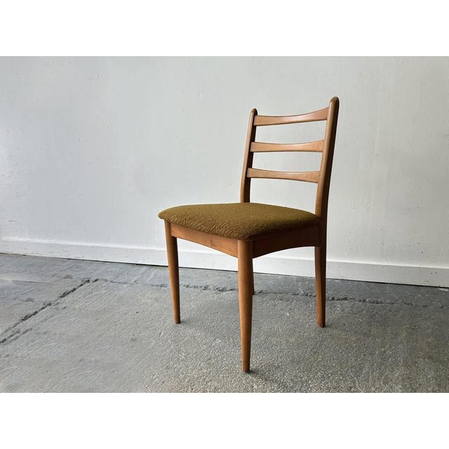 1960s Vintage Dining Chairs with Mustard Fabric Upholstery from Schreiber, 1960s, Set of 4 For Sale - Image 5 of 10