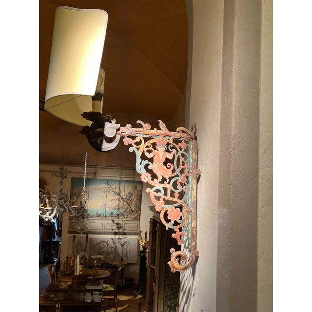 Tuscan Polychrome and Openwork Iron Wall Sconces, 18th Century, Set of 2 For Sale - Image 4 of 9
