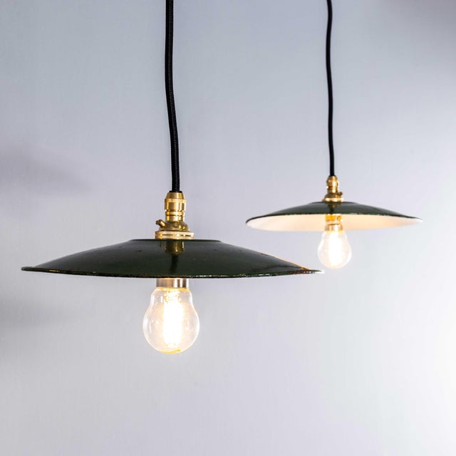 1930s French Green Café Enamel Coolie Light, 1930s For Sale - Image 5 of 10