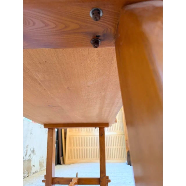 Antique Aranjou farmhouse table from the 1950s in solid blond elm. In blond elm, this table has incredible charm, a much...