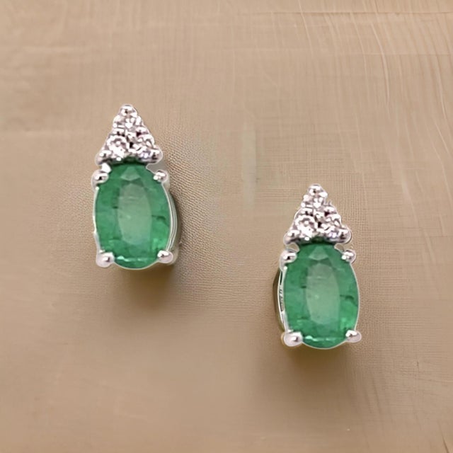 Natural Emerald Diamond Earrings 14k Gold 1.28 TCW Certified For Sale - Image 4 of 10