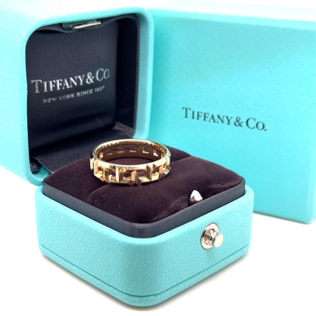 Metal Tiffany & Co. 18ct Yellow Gold T True Wide Ring 5.65g, Size 8 For Sale - Image 7 of 11