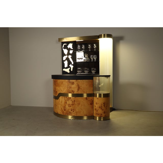 Italian Burl Wood Cocktail Bar with Illuminated Back and Stools, 1970s, Set of 3 For Sale - Image 10 of 18