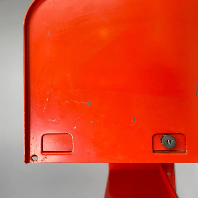 Industrial Modern Italian Orange Metal Bookcase Congresso by Lips Vago, 1970s For Sale - Image 14 of 18