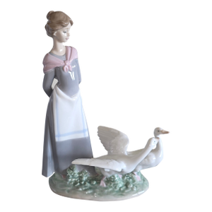 Lladro Lady With Birds Barnyard Scene Figurine