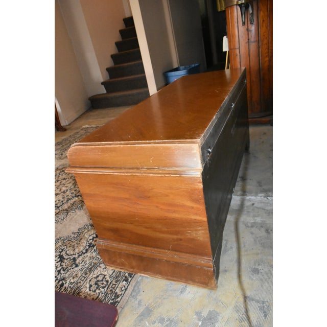 Vintage Caswell-Runyan Cedar Hope Chest – Art Deco Blanket Trunk-Lock Removed For Sale - Image 10 of 13