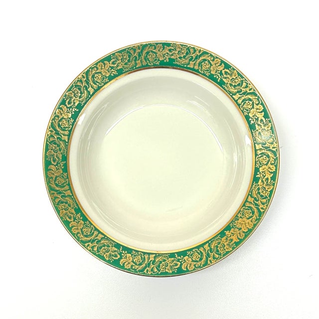 English Kelly Green & 22 Karat Gold Embellished Porcelain Soup Bowls - Set of 8 For Sale - Image 3 of 9