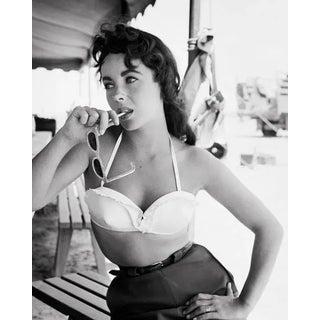 Elizabeth Taylor With Sunglasses for "Giant" Archival Pigment Print- 30" X 40" Inches For Sale