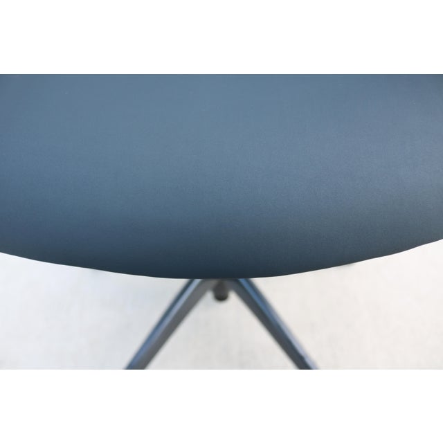 Humanscale Freedom Ergonomic Task Desk Chair in Graphite Leather, Slightly Used For Sale - Image 15 of 18