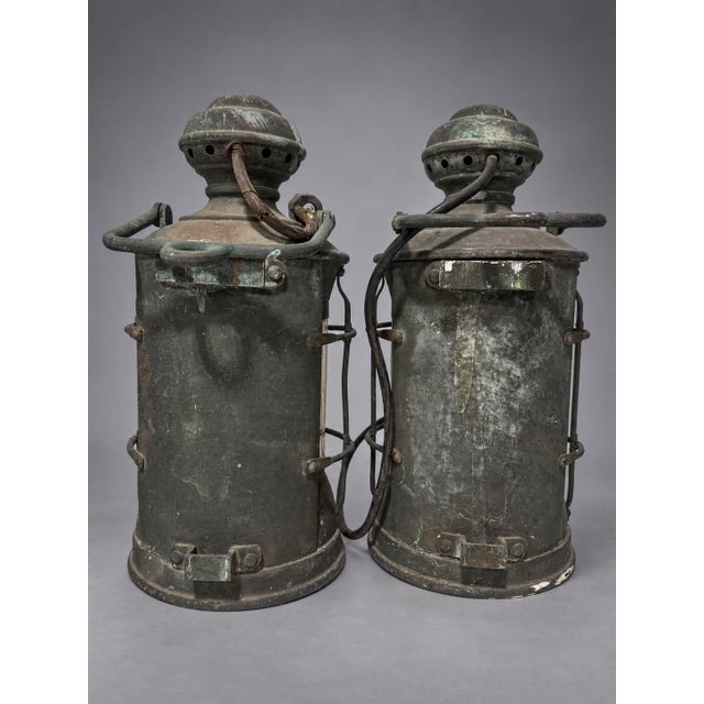 Industrial Set of 4 Antique Industrial Style Maritime Ship Masthead Lanterns C. 1930 For Sale - Image 3 of 8