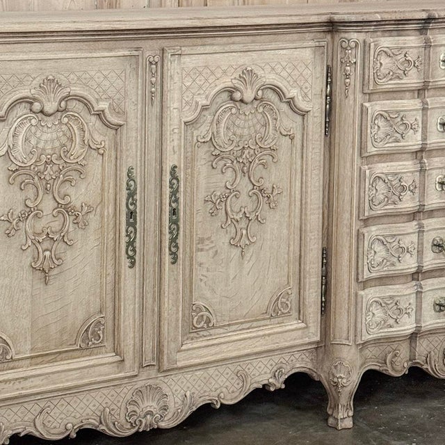 Ecru Grand Liégeois Louis XIV Style Stripped Oak Buffet ~ Credenza For Sale - Image 8 of 18