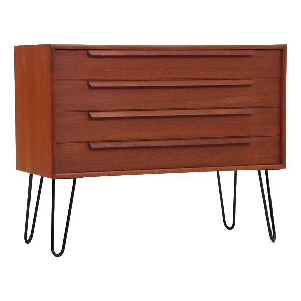 Mid-Century Teak Chest of Drawers from WK Furniture For Sale