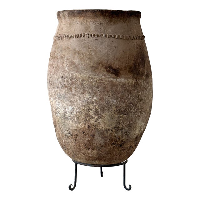 Moroccan Berber Clay Jar in Earthenware For Sale