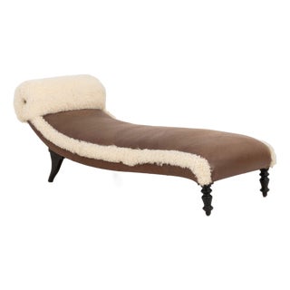 Modern Embossed Leather and Flokati Chaise Longue For Sale