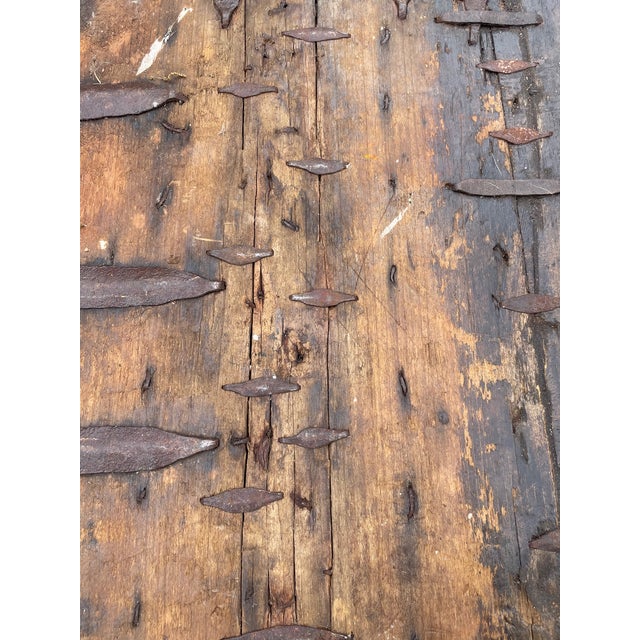 Early 19th Century English Rustic Oak Tray Box With Hand Forged Iron Handles For Sale - Image 9 of 15
