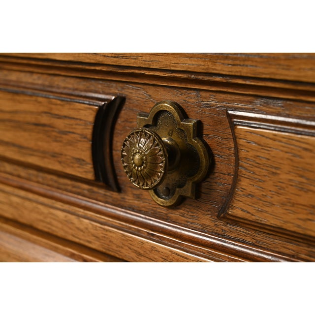 Thomasville French Regency Louis XVI Carved Pecan Wood Coffee Table or Cocktail Table, Circa 1960s For Sale - Image 15 of 17