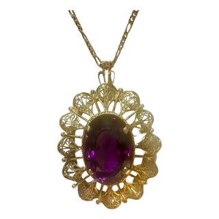 23 Carat Oval Amethyst Pendant Necklace 18 Karat Yellow Gold Vintage For Sale