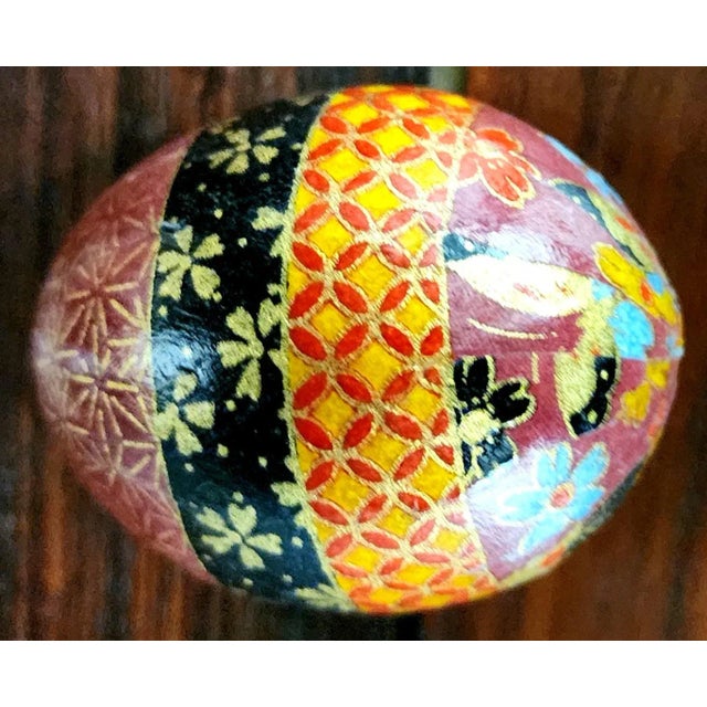 Beautiful Chinese Vintage Hand-Designed Natural Egg For Sale - Image 9 of 9