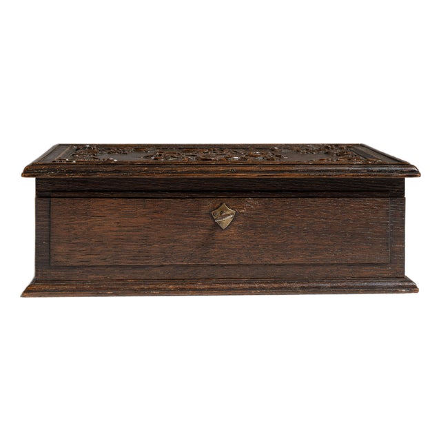 1900s French Dark Brown Renaissance Carved Wood Box For Sale