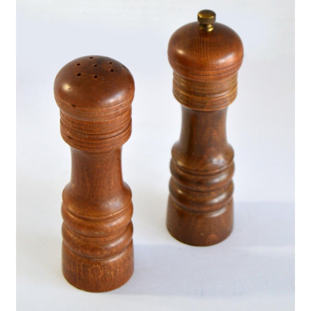 Cabin 1970s Brown Turned Exotic Wood Brass Salt & Pepper Mill Shakers Japan- a Pair For Sale - Image 3 of 12