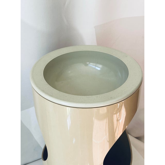 Cream Madagascar Ashtray by Enzo Mari for Danese For Sale - Image 8 of 12