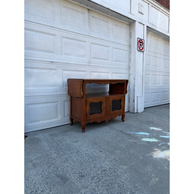 French Provincial Vintage French Provincial Wood Server Cabinet With Drop-Leaf Top & Lattice Doors For Sale - Image 3 of 12