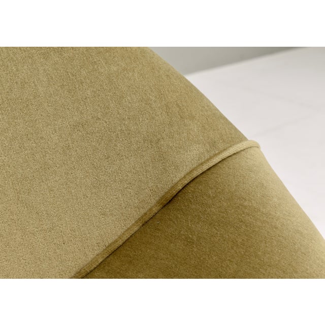 Green Velvet Circle Armchair, 1950s For Sale - Image 8 of 18