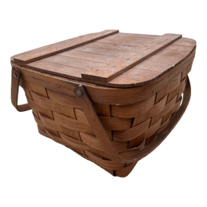 Vintage Picnic / Pie Basket Double Handle With Riser