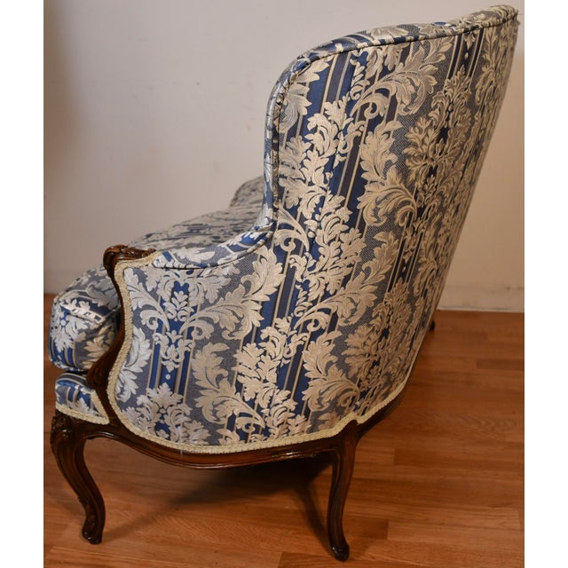 1900s Antique French Louis XV Walnut High-Back & Spring-Seat Loveseat / Settee For Sale - Image 14 of 16