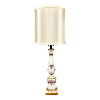Vintage Floral Gold Trimmed Table Lamp With Shade For Sale