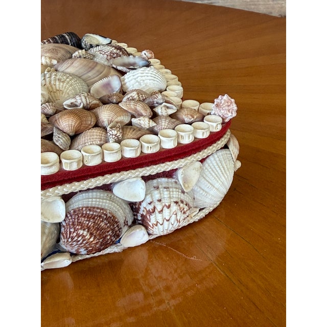 Vintage Coastal Seashell Snail Trinket Box – Florida Kitsch Jewelry Box For Sale - Image 4 of 11