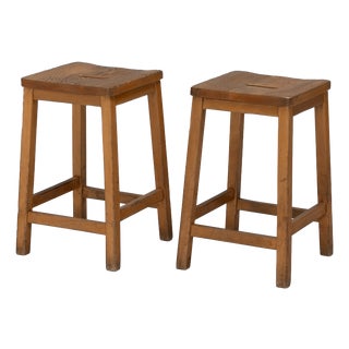 Vintage Pine Lab Stools, 1970s, Set of 2 For Sale