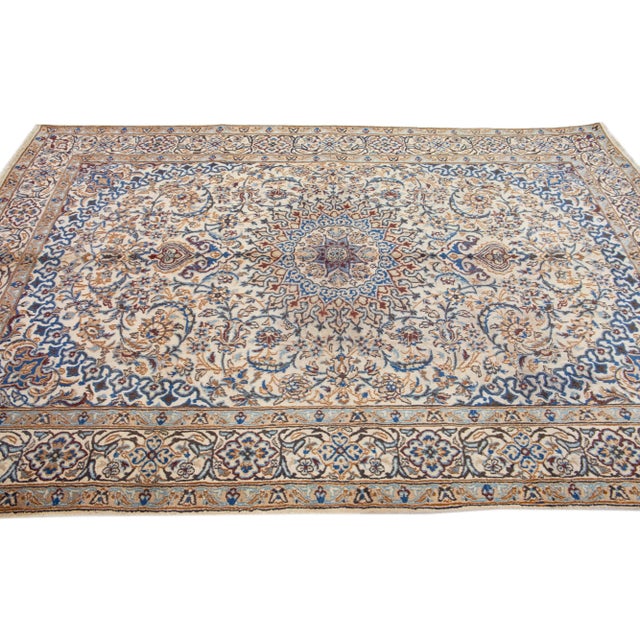1960s 1960s Vintage Persian Kashan Handmade Medallion Beige Wool Rug For Sale - Image 5 of 7