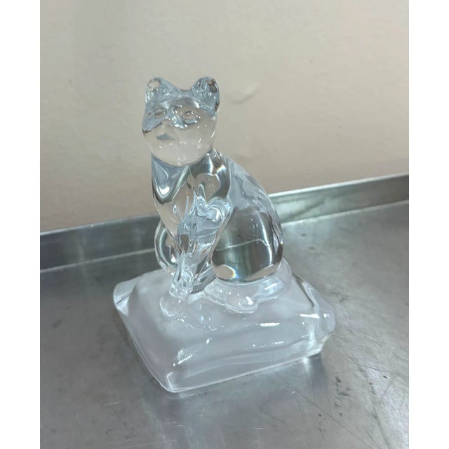 Vintage 1960s-70s glass cat figurine/sculpture. Excellent condition.
