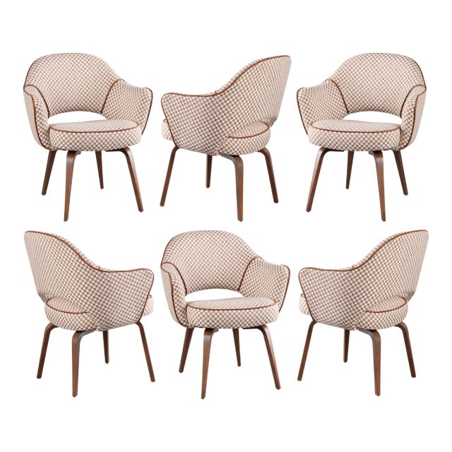 Saarinen Executive Arm Chairs in Schumacher Fabric, Leather Piping, & Walnut - Set of 6 For Sale