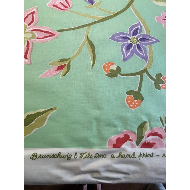 24 Yards of Brunschwig & Fils Floral Fabric in 2 Pieces, From the 1970s For Sale In Philadelphia - Image 6 of 8