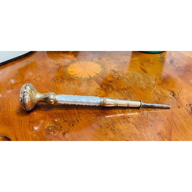 Antique Victorian Gold Filled and Mother of Pearl Umbrella or Parasol Handle For Sale - Image 9 of 12