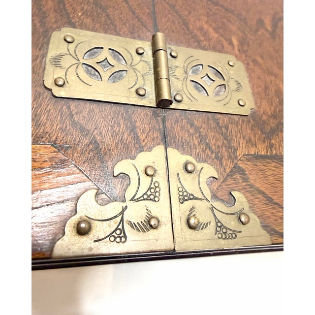 Antique Japanese Meiji or Taishō Era Brass Mounted Wooden Vanity Box Jewelry Chest For Sale - Image 6 of 12