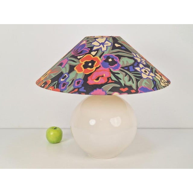 Vintage White Ceramic Sphere Table Lamp, 1970s For Sale - Image 3 of 12
