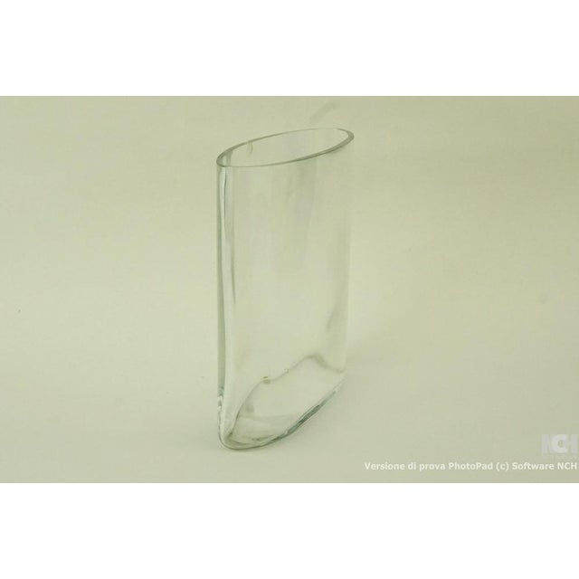 20th Century Scandinavian Modern Vase with an Ellipsoidal Section in Transparent Glass by Tapio Wirkkala, Finland, 1960s For Sale - Image 10 of 18