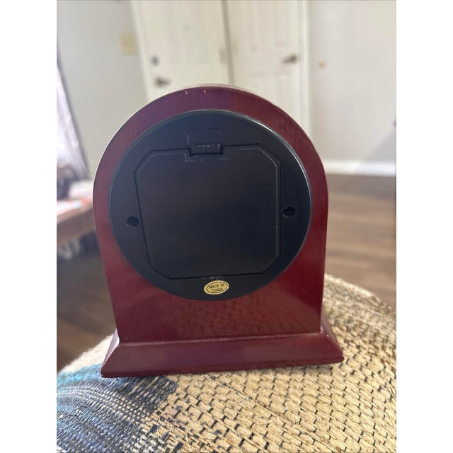 Wood Vintage Howard Miller Quartz Movement Vintage Table Top Clock 1970s For Sale - Image 7 of 10