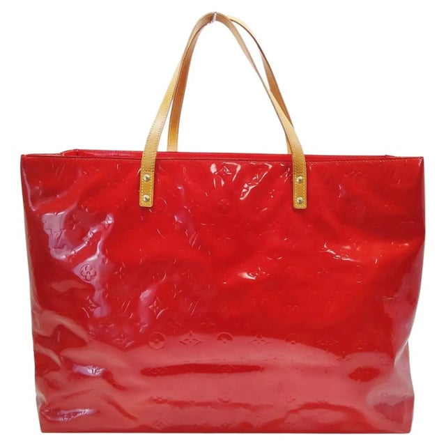 Contemporary 1999 Louis Vuitton Red Vernis Patent Leather Reade Gm Huge Tote-Bag For Sale - Image 3 of 16