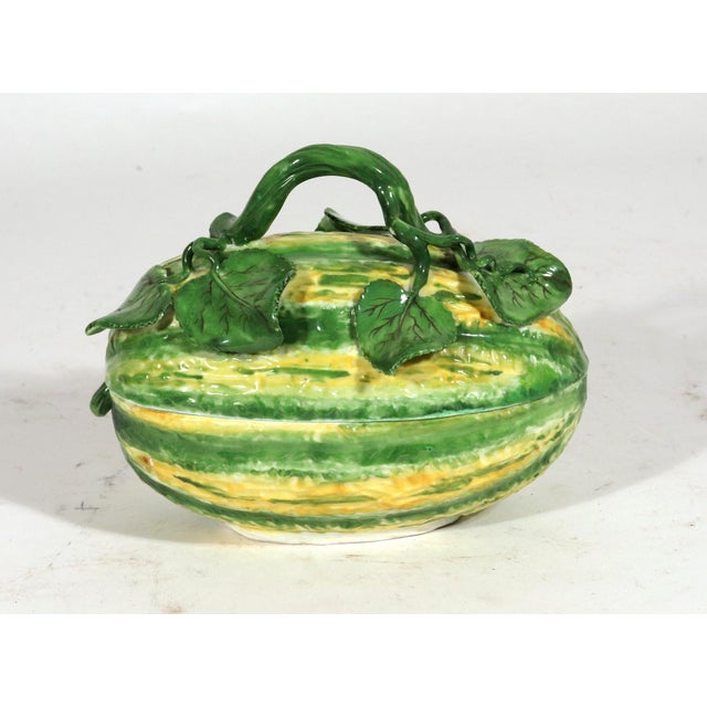 Traditional Meissen Porcelain 18th Century Tromp l'Oeil Tureen in the Form of a Melon For Sale - Image 3 of 16