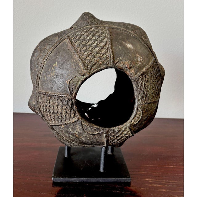 West African Bronze Currency Bracelet, Gan People, Burkina Faso, on Custom Stand For Sale - Image 15 of 15
